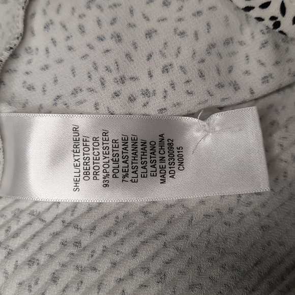 Adrianna Papell white & black pleated loose-fit sleeveless top, size medium - Picture 9 of 9